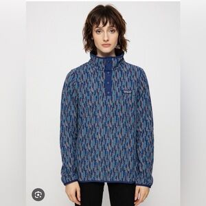 Patagonia Blue and Tan Fleece Pullover